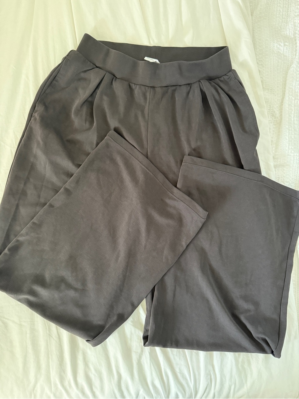 Women's Black Wide-Leg Pull-On Pants